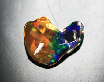 1.80Ct Natural Play Of Colours Mexican Jelly Opal Visual Attached