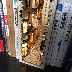 Alley Book Nook - Book Shelf Insert - Bookcase with Light Model Building Kit
