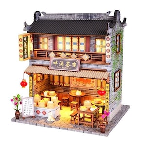 Kit fai da te per casa delle bambole in miniatura della casa del tè cinese // 1:24 con decorazioni leggere per regali artigianali per adulti