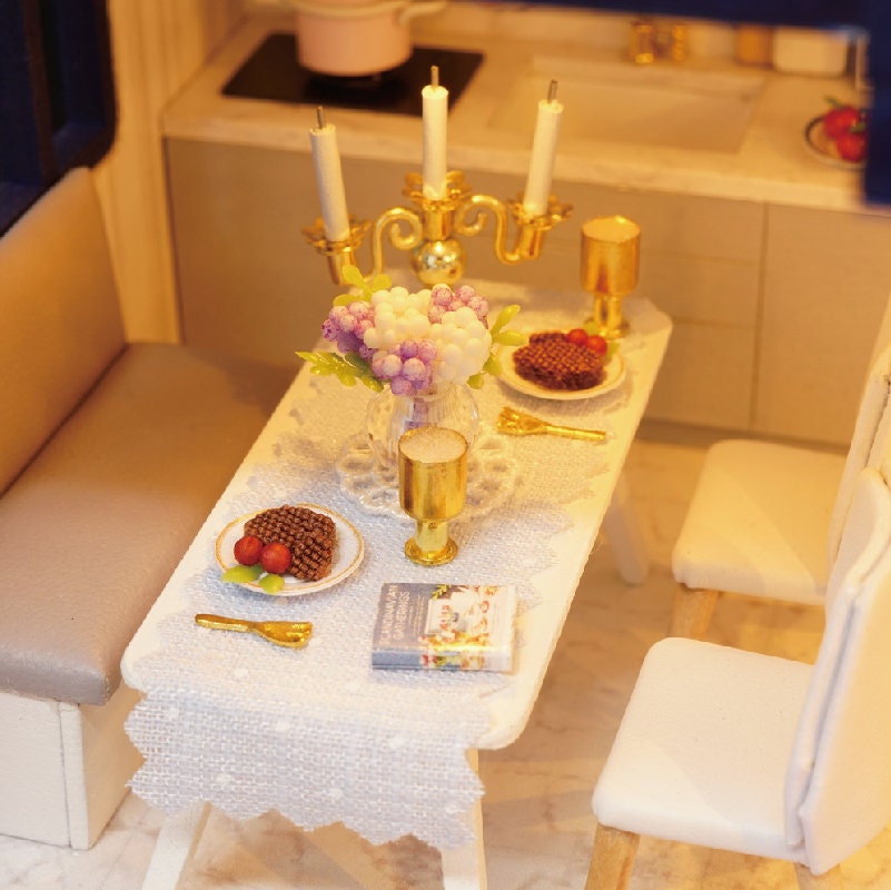 DIY Modern Party Home Miniature Doll House Kit Real Swimming Pool