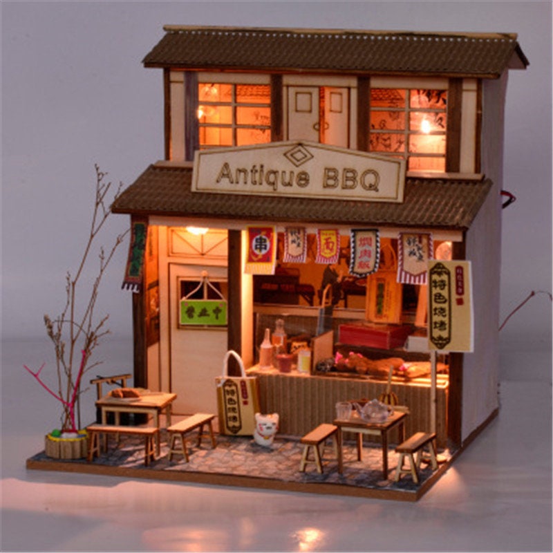 DIY Happy Jungle Resort Wooden Miniature Doll House Kit 1:24 With Light for  Adult Craft Gift Decor 