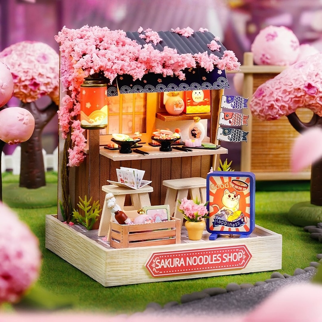 sakura★shop Sakura Noodles Shop Miniatures Dollhouse With Dust Cover || 1:24