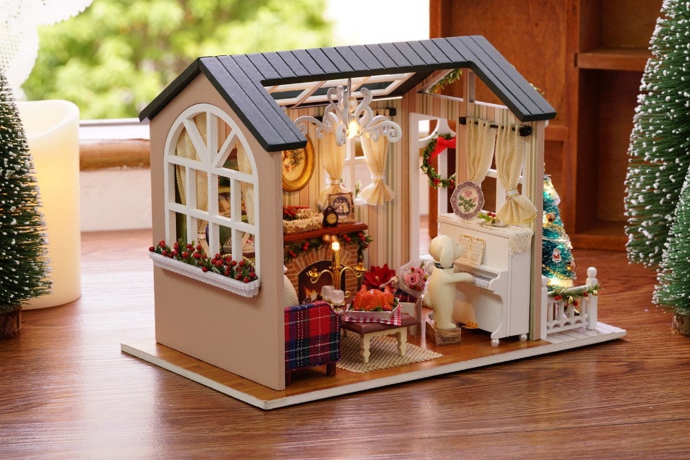 Kit De Casa De Muñecas En Miniatura De Navidad – DIY 3D Con Muebles Y Accesorios, Escala 1:24, Ideal Para Decorar Y Regalar