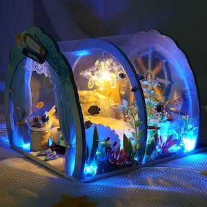 Ocean Little Place Miniaturen Haus in Glaskugel || 1:24 mit leichtem Kinderspielzeug