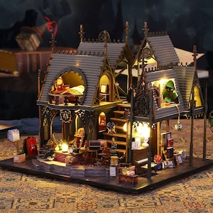 DIY Halloween Magic House Holz Miniatur Puppenhaus Kit || 1:24 mit leichtem Erwachsenen Craft Geschenk Decor