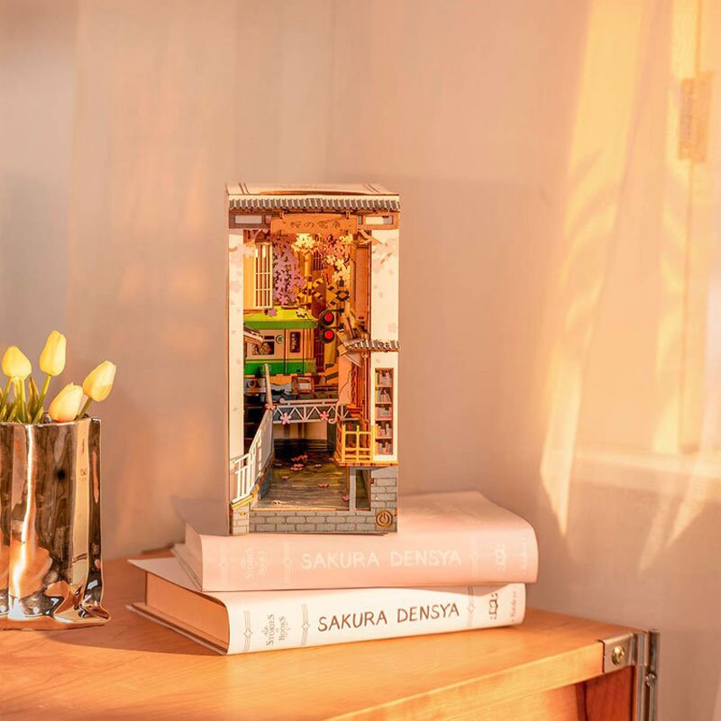 Japan Sakura Train Book Nook - Book Shelf Insert - Bookcase With