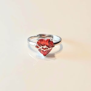 Anello in argento con cuore sacro