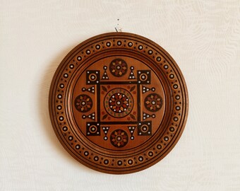 Ukrainian Decorative Vintage Hutsul Plate / Hutsul inlaid wall plate / Hand-Carved Wood wall decor / Wall Hanging hutsul decor