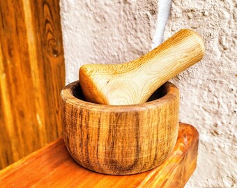 Wooden Mortar and Pestle Set: Herb & Spice Grinder