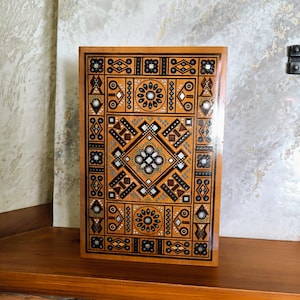 Large Vintage Wooden Box, Traditional Ukrainian Hutsul Box with Intricate Inlay Rare Handcrafted Storage or Gift Box Eco-Friendly Home Decor