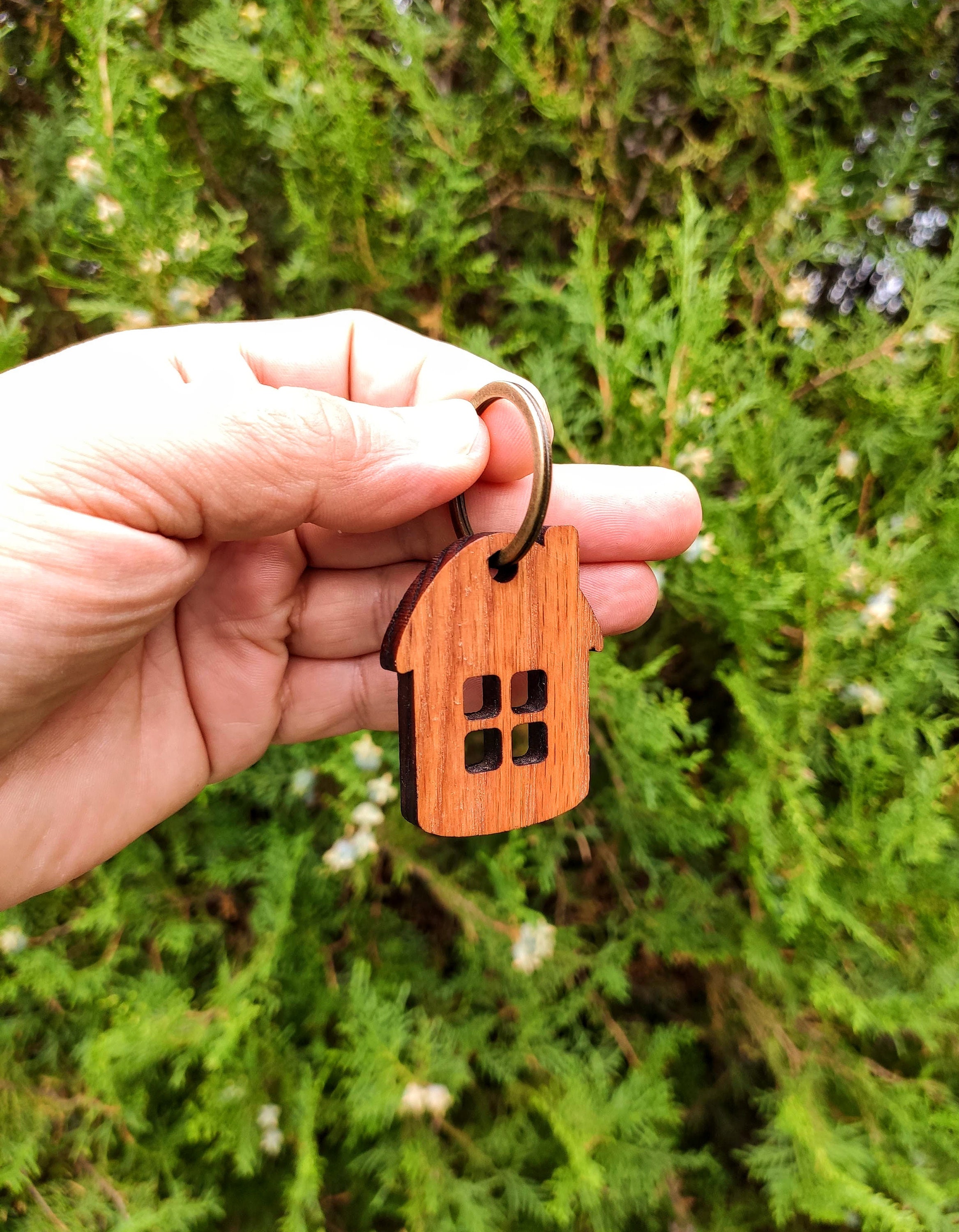 Wooden keychain / Keychain / Oak keychain / Wooden House Keyring / Wooden tag / wooden House keyring / Luxury Wooden Keychain