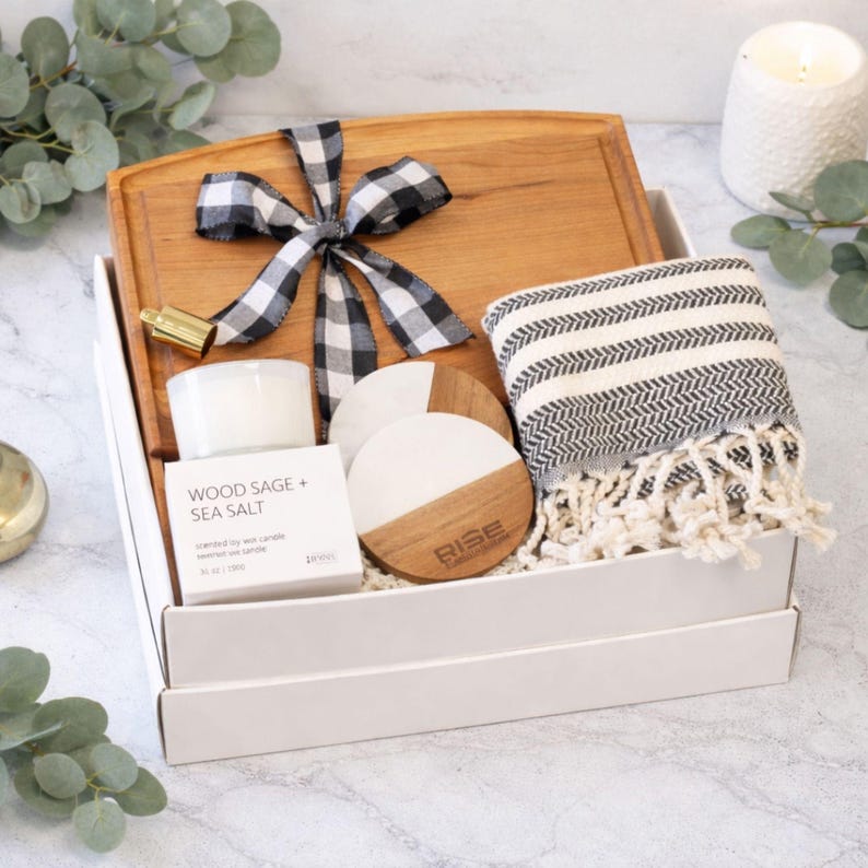Cesta de regalo para cierre de venta de agente inmobiliario, regalo de inauguración de casa, logotipo personalizado de agente inmobiliario, regalo personalizado para clientes, regalo de agente inmobiliario para vendedores, para compradores. imagen 1