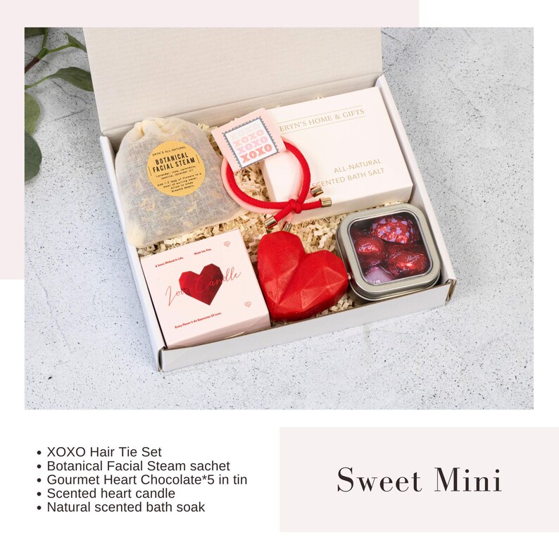 International Womens Day, Women's Day Gift, Thank You Gift, Employee Gift Box, Corporate Gift, March Womens Month, Women History Month Gift Sweet Mini