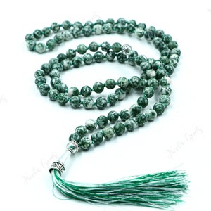 Mala de jaspe con 108 cuentas verdes, collar con borlas de jaspe anudado a mano, mala de jaspe con 108 cuentas verdes naturales, hecho a mano.