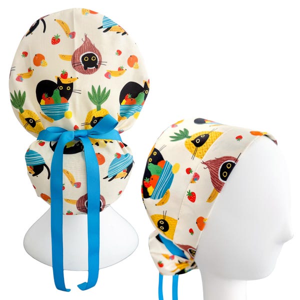 Gorro quirúrgico con cola de caballo y diseño de gato y frutas: gorro de enfermera negro con lazo / Forro y botones de satén opcionales / Bonito gorro quirúrgico para mujer