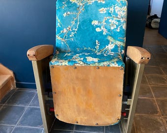 A Corner of Cinema at Home: “VINCENT”, Bring a vintage cinema atmosphere to your interior.