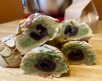 Almond pistachio cherry Cookies 6 pieces