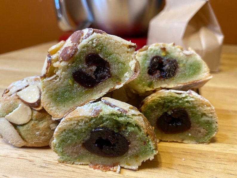 Almond pistachio cherry Cookies 6 pieces image 1