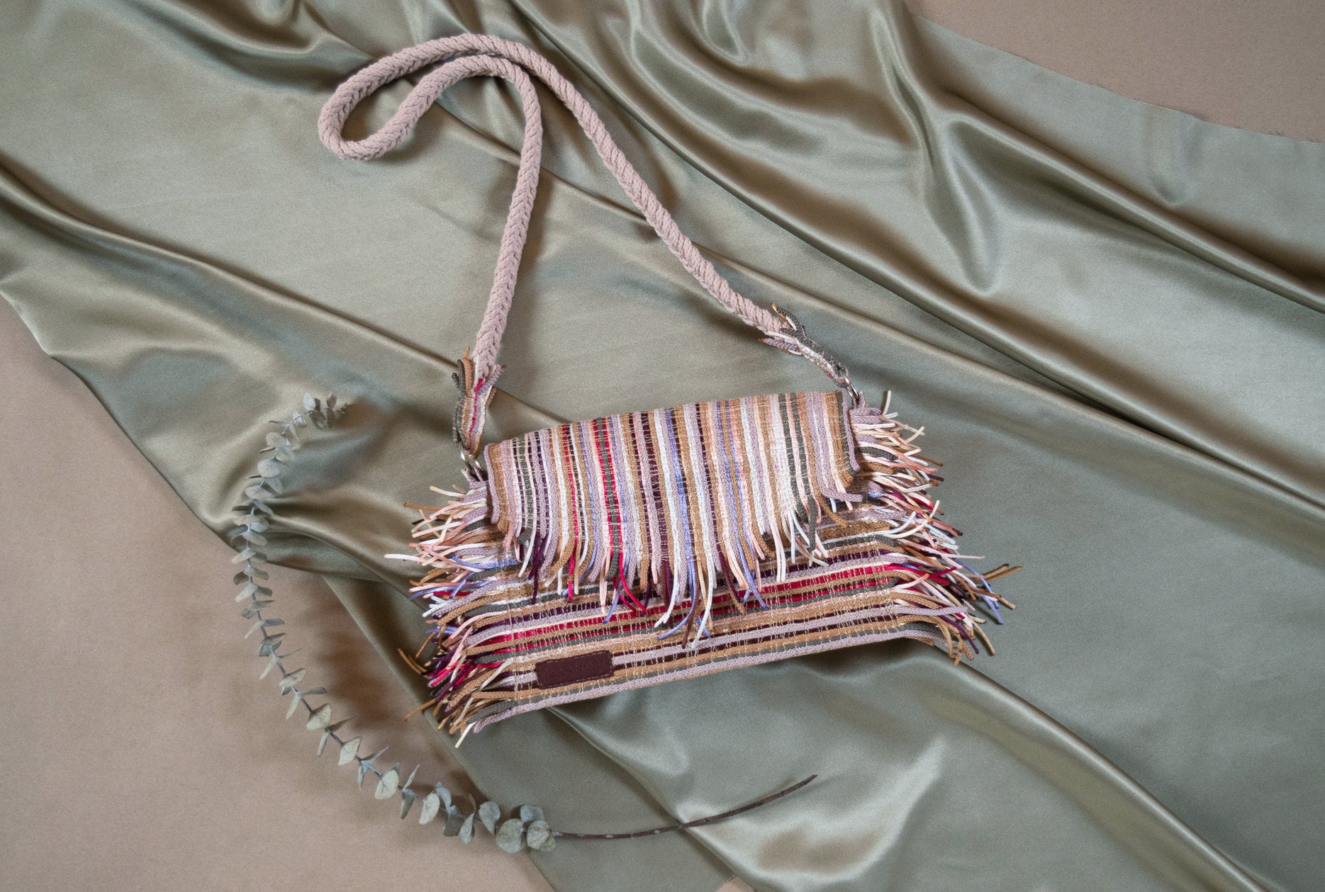 BALI IN HAND DYED CARRIAGI CASHMERE FRINGE PLUM BREEZE
