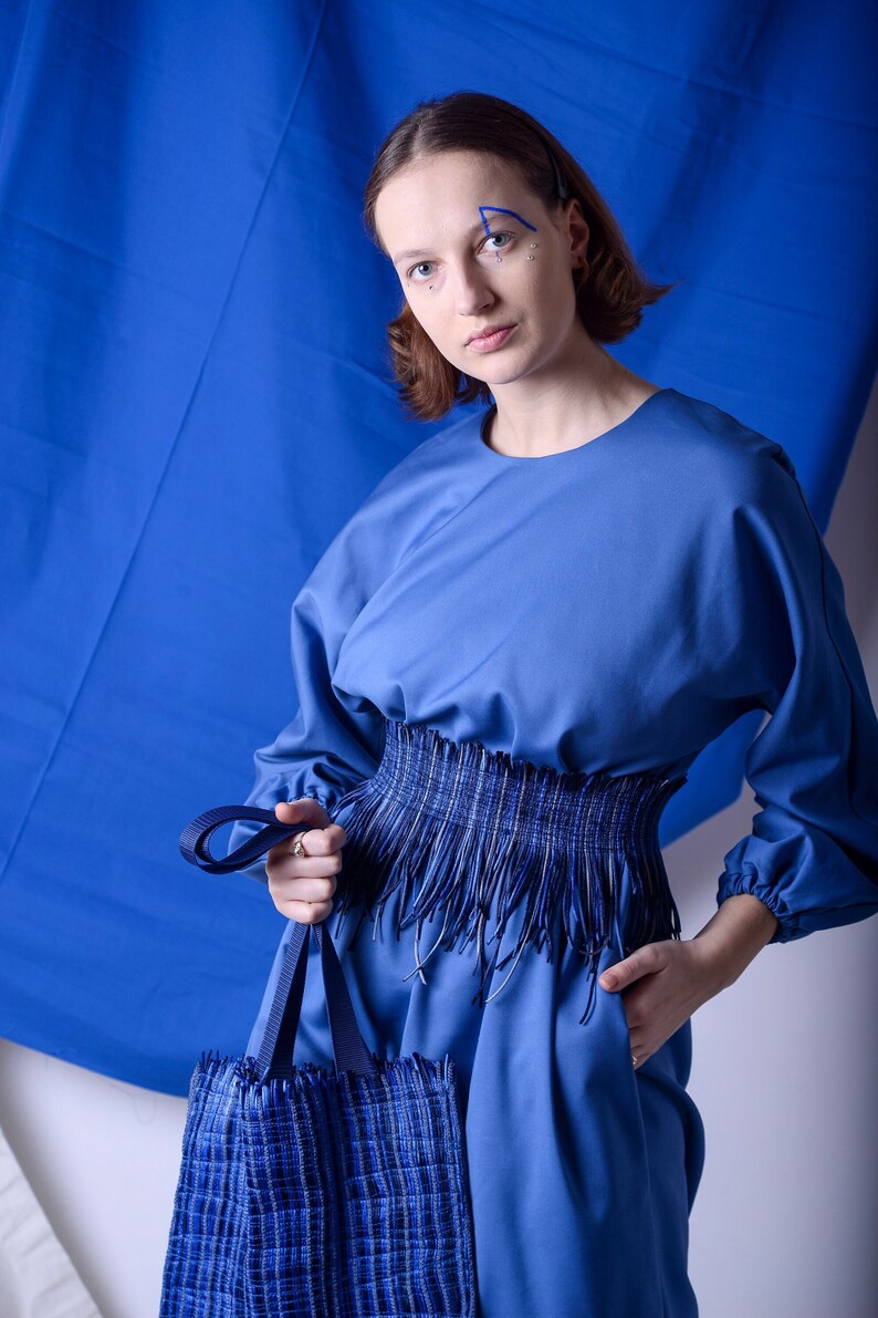 Handmade Navy Blue Corset Belt, designed for comfort and style. Perfect for plus size, this high-waist obi belt features a unique fringe texture. Ideal for boho fashion lovers, it’s a versatile waist cincher and a thoughtful gift for women.