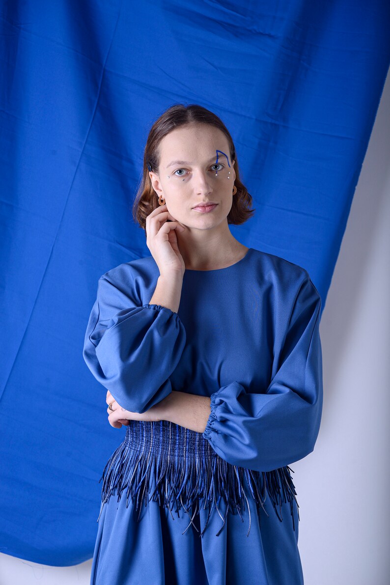 Handmade Navy Blue Corset Belt, designed for comfort and style. Perfect for plus size, this high-waist obi belt features a unique fringe texture. Ideal for boho fashion lovers, it’s a versatile waist cincher and a thoughtful gift for women.