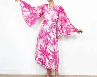 Vintage 70s White Fuchsia Maxi Long Boho Dress Tropical Print Long Bell Pleated Sleeves Fit & Flare Chiffon Size M UK 14