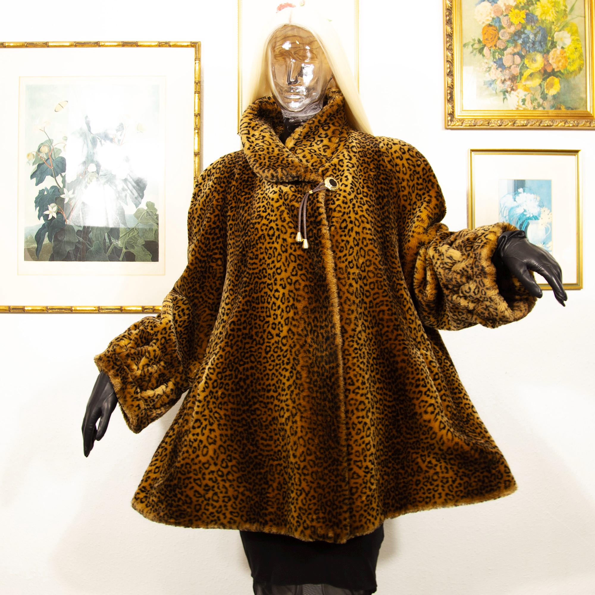 Vintage 80s Leopard Print Faux Fur Swing Coat: Wide Sleeve