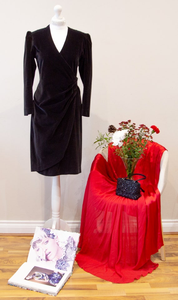 Vintage 80s Black Velvet Puffed Shoulders Wrap Mid