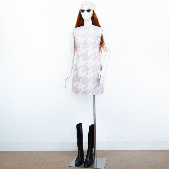 Vintage 60s Pastel Pink Grey Mini Apron Dress Geo… - image 1