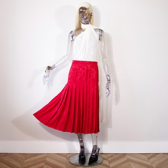 Valentino, Vintage 1980s Valentino Crimson Silk Jacquard Pleated Floral Midi Skirt UK 12-14/US 8-10