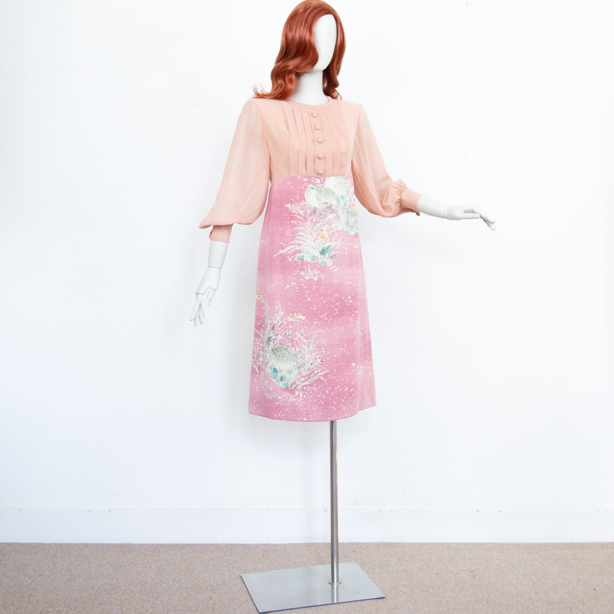 Vintage 60s Light Pink Midi Trapeze Silk Floral Dress Half Puffed Sleeves Size M UK 14