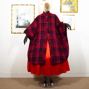 Vintage 1960s Red Black Tartan Wool Cape Coat Knitted With Pockets One Size Fits Most