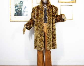 Vintage 1980s Leopard Print Faux Fur Coat Oversized Structured Shoulders Size M/L