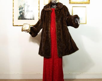 Vintage 1960s Mink Fur Coat – Mahogany Brown Swing Silhouette, Size M