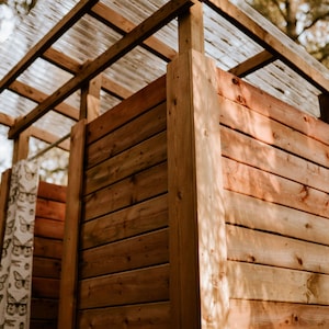 Cedar 4 x 6 Off-Grid Outdoor Shower House Building Guide image 5