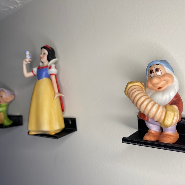 5Pack of Figurine or Knick Knack Wall display