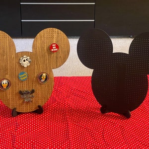 Mickey Shaped Corkless Pin Board Pin Trading Pin collection with Frame Stand