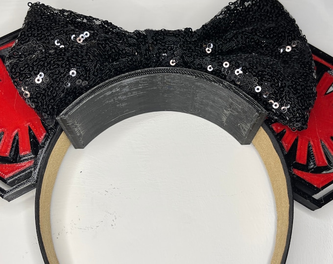 Mickey Themed Extended Brim Ear Display