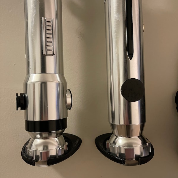 Lightsaber wall mount Vertical mount