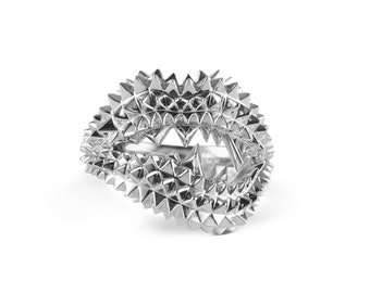 Kiss of Desire Ring | Silver | God Loves Fangs | Statement Ring | Lips | Alternative Jewellery
