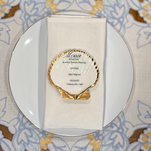 Personalized Scallop Shell Wedding Menu | Coastal Beach Reception Table Decor