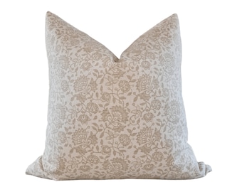 Floral Print Taupe E by design PHFN671TA6IV3-26 Decorative Holiday Pillow 