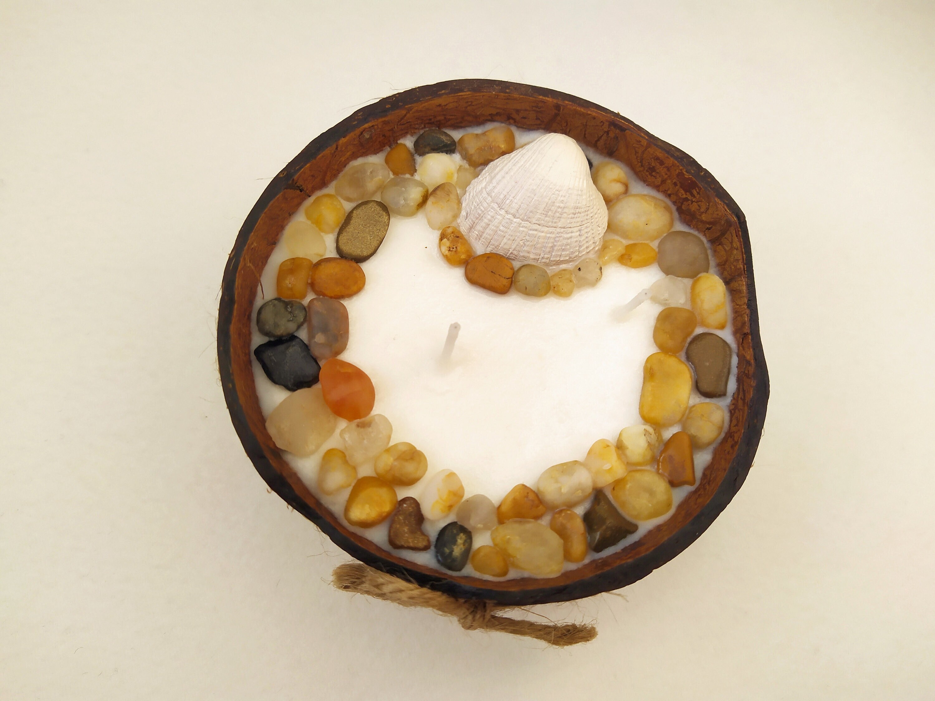 Bougie Noix de Coco, Petites Pierres & Coquillage