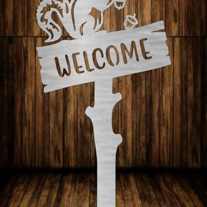 Squirrel Welcome Wooden Stake