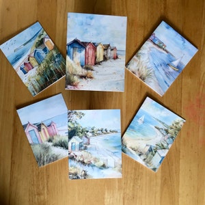 Un lot de 6 cartes vierges sur le thème de la plage nostalgique, parfaites pour l'ambiance côtière de grand-mère. Coffret cadeau