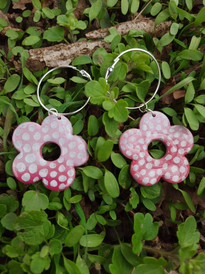 Handmade Polymer Clay Spots Polkadot Pink Ombre Resin Dotty Daisy Flower Hoop Earrings