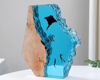 Manta Rays and Scuba Diver Epoxy Resin Night Light, Ocean Personalized Handmade Wood Light, Unique Christmas Home Decor Lamp, Christmas Gift
