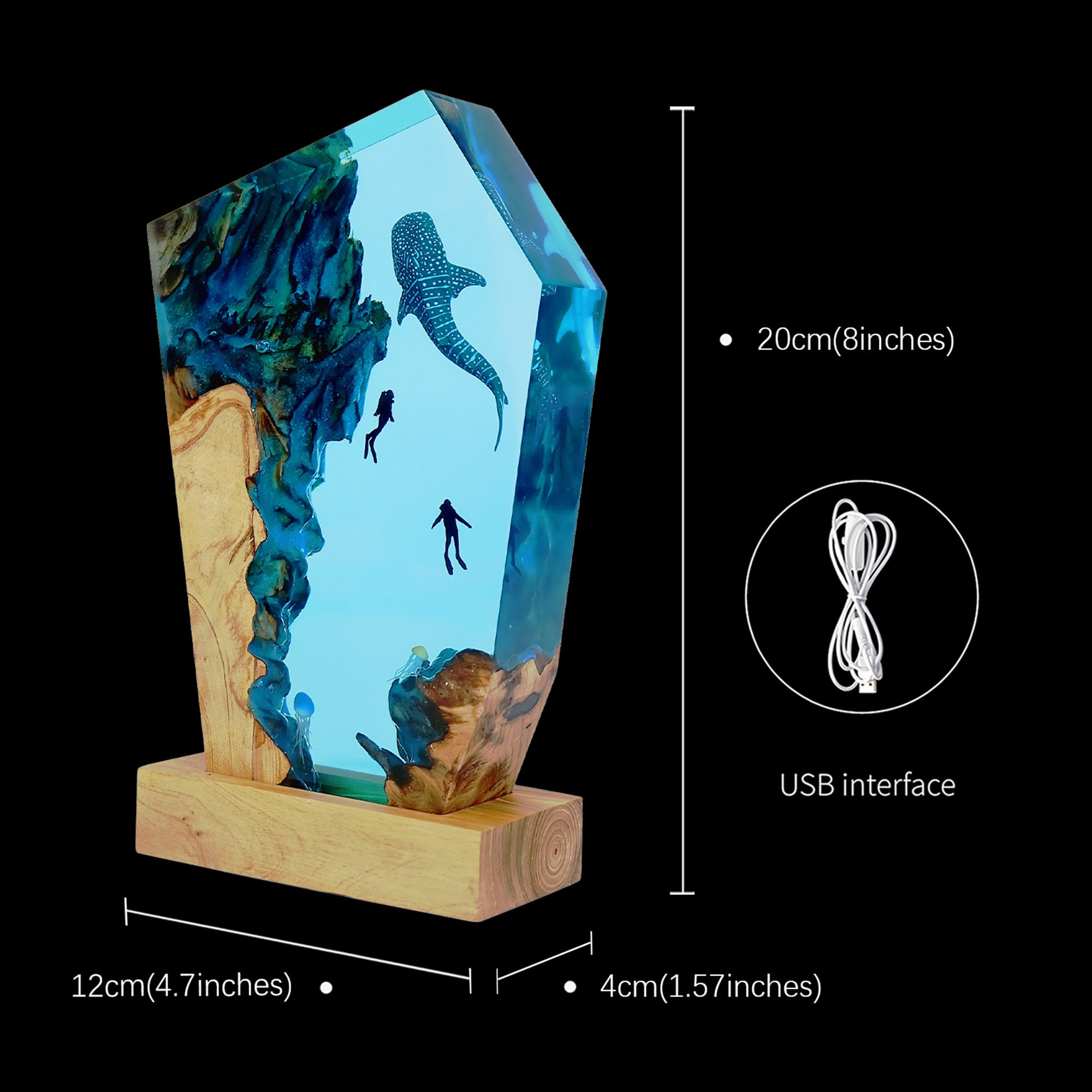 Luce Notturna In Resina Epossidica Con Squalo Balena E Sub | Cubo 5x5x5 Cm Con Base In Legno | Lampada LED USB Micro Paesaggio Marino - 4