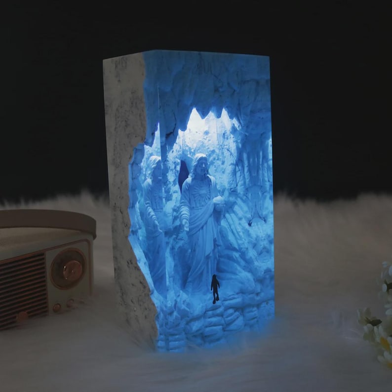 Jesus Night Lamp, Christmas Resin Light, Easter Gift,Christmas Day Gift, Christmas Night Light Gift for Friend,Big Jesus Resin Lamp for Him Jesus & Diver
