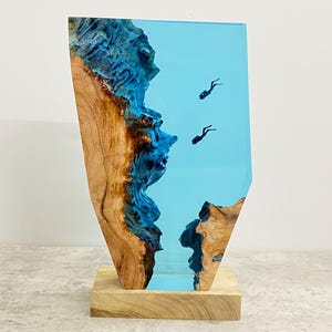 Scuba Diver Epoxy Resin Night Light, Handmade Night Light, Personalised Wooden Light, Unique Home Decor, Custom Gift for Him, Birthday Gifts
